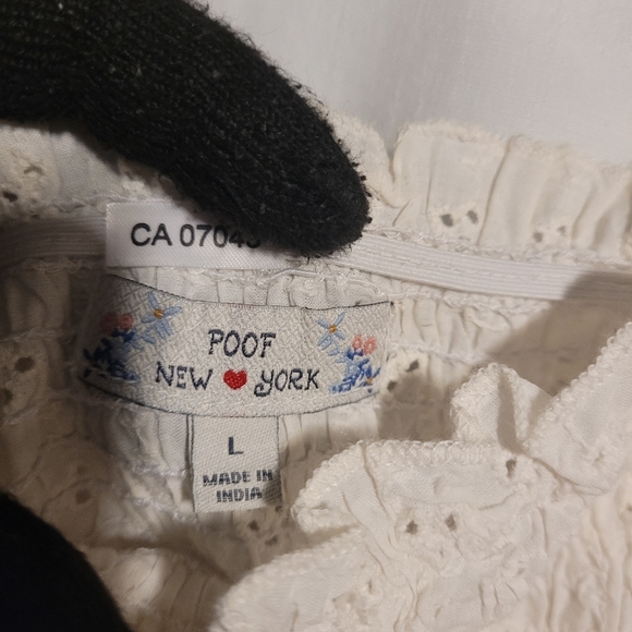 Eyelete Stretchy Top - Picture 3 of 4